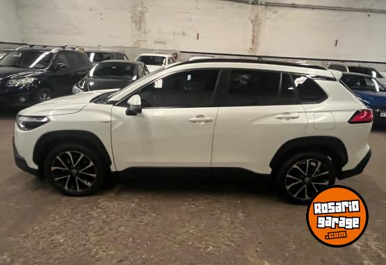 Autos - Toyota Corolla Cross SEG 2022 Nafta 98000Km - En Venta