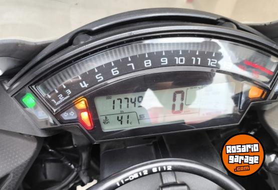 Motos - Kawasaki ZX10R 2017 Nafta 17500Km - En Venta
