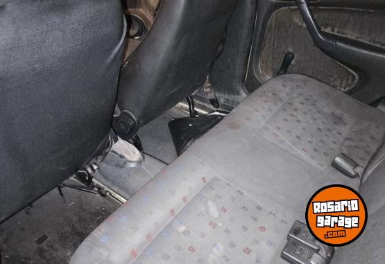 Autos - Volkswagen Gol 2004 Diesel 240000Km - En Venta