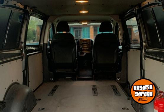 Utilitarios - Mercedes Benz VITO FURGON MIXTO 2017 Diesel 300000Km - En Venta
