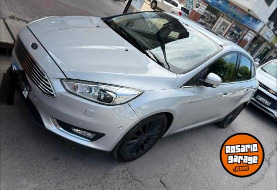 Autos - Ford focus 2016 Nafta 140000Km - En Venta