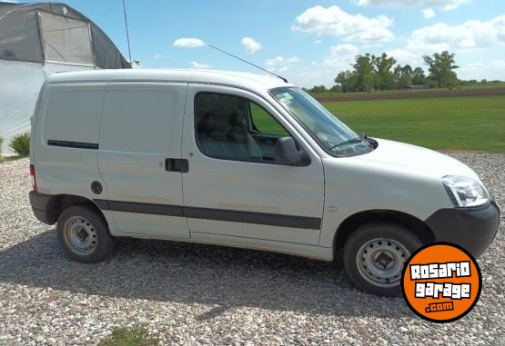 Utilitarios - Renault Partner 2017 Nafta 90000Km - En Venta