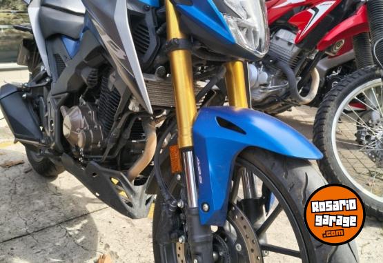 Motos - Honda CB300 2024 Nafta 9900Km - En Venta