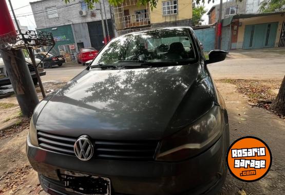 Autos - Volkswagen Voyage HIGHLINE 2015 Nafta 240000Km - En Venta