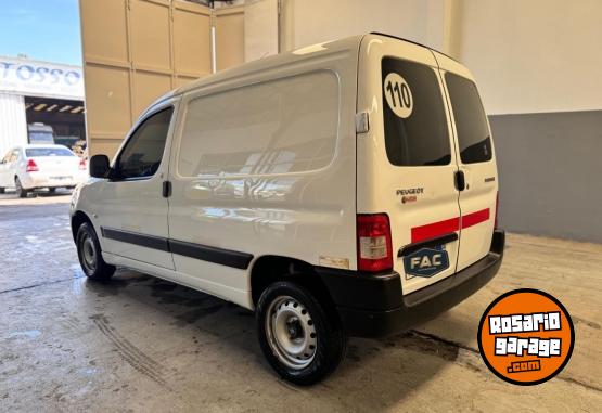 Utilitarios - Peugeot PARTNER 1.6 HDI FURGON 2017 Diesel 128000Km - En Venta