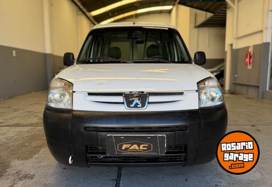 Utilitarios - Peugeot PARTNER 1.6 HDI FURGON 2017 Diesel 128000Km - En Venta