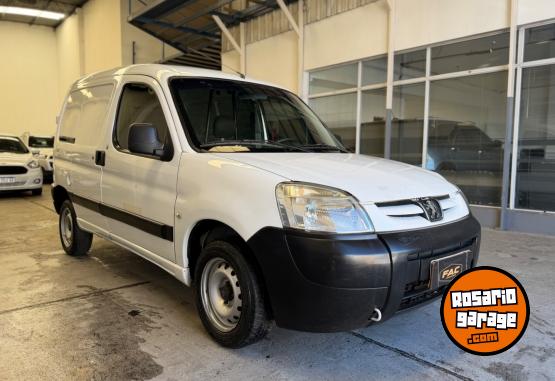 Utilitarios - Peugeot PARTNER 1.6 HDI FURGON 2017 Diesel 128000Km - En Venta
