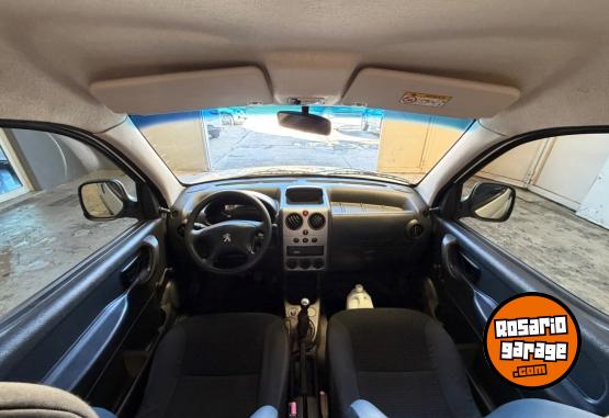 Utilitarios - Peugeot PARTNER 1.6 HDI FURGON 2017 Diesel 128000Km - En Venta
