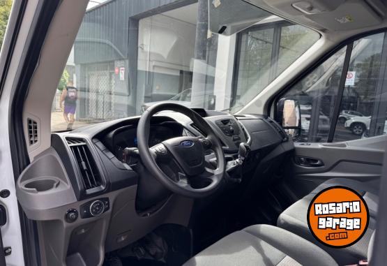 Utilitarios - Ford Transit 2022 Diesel 90000Km - En Venta