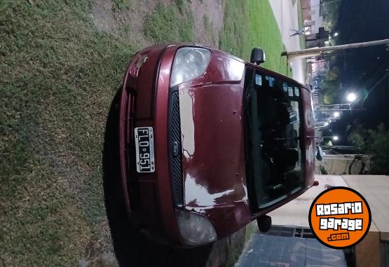 Autos - Ford Fiesta max 2006 GNC 242000Km - En Venta