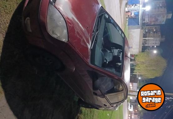 Autos - Ford Fiesta max 2006 GNC 242000Km - En Venta