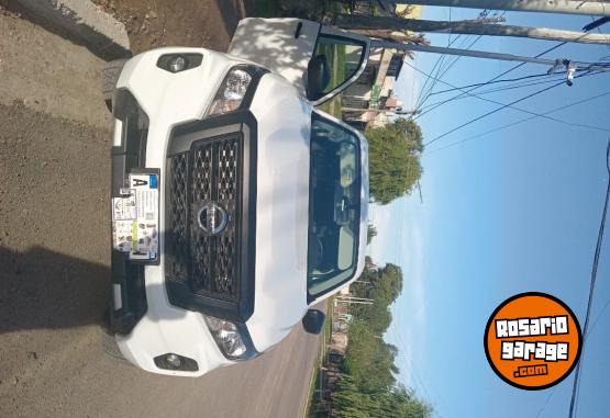 Camionetas - Nissan Frontier 2023 Diesel 44000Km - En Venta