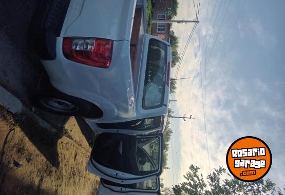 Camionetas - Nissan Frontier 2023 Diesel 44000Km - En Venta