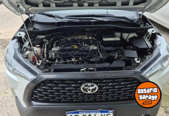 Autos - Toyota Corolla cross 2023 Nafta 92000Km - En Venta