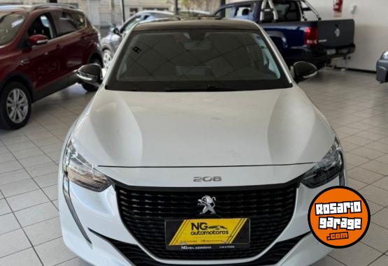 Autos - Peugeot 208 2023 Nafta 40000Km - En Venta