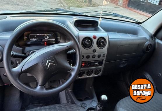 Utilitarios - Citroen Berlingo 2023 Nafta 28000Km - En Venta