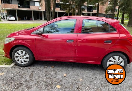 Autos - Chevrolet Onix Joy 2015 GNC 125000Km - En Venta
