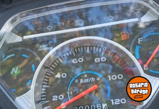 Motos - Honda 110S 2023 Nafta 6Km - En Venta