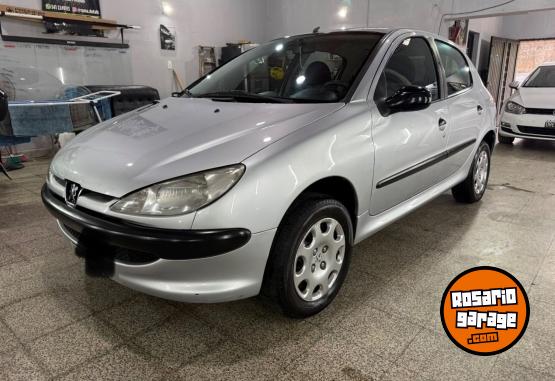 Autos - Peugeot 206 2010 Nafta 180000Km - En Venta
