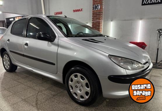 Autos - Peugeot 206 2010 Nafta 180000Km - En Venta