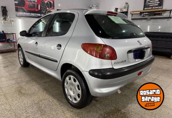 Autos - Peugeot 206 2010 Nafta 180000Km - En Venta