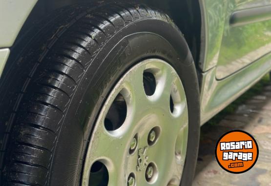 Autos - Peugeot 206 2010 Nafta 180000Km - En Venta