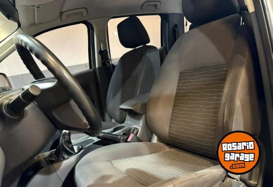 Camionetas - Ford Ranger 2.2 XL 2015 Diesel 200000Km - En Venta