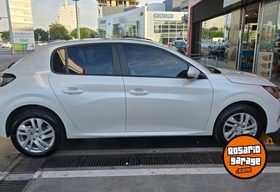 Autos - Peugeot 208 Active 2022 Nafta 130000Km - En Venta