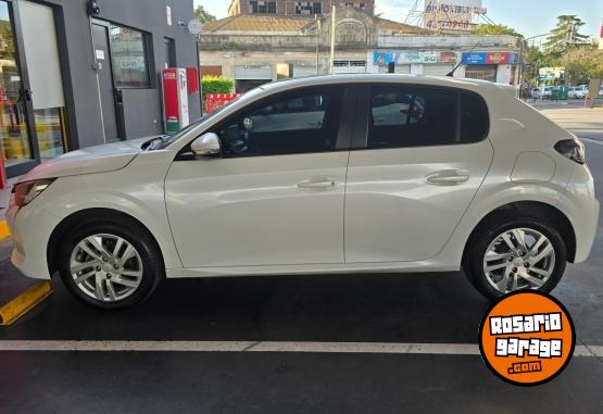 Autos - Peugeot 208 Active 2022 Nafta 130000Km - En Venta