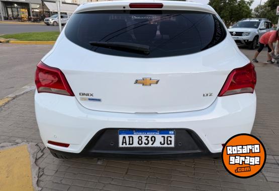 Autos - Chevrolet �nix LTZ 2019 Nafta 122000Km - En Venta