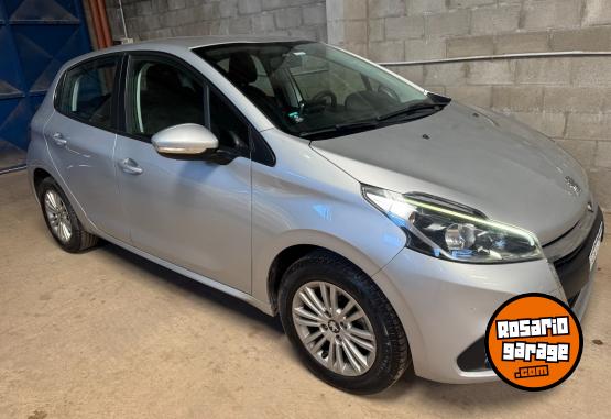 Autos - Peugeot 208 allure 2019 Nafta 87000Km - En Venta
