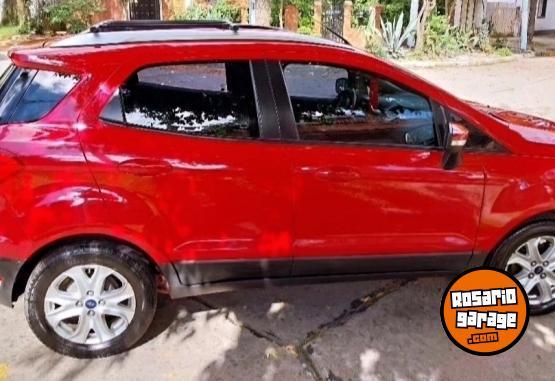 Camionetas - Ford Titanium 1.6 2015 GNC 137100Km - En Venta