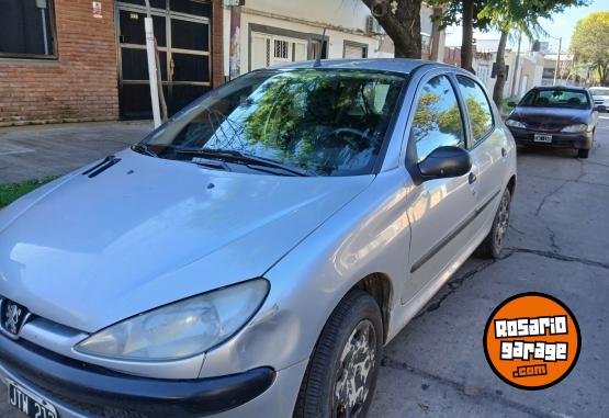 Autos - Peugeot 206 2011 Nafta 157000Km - En Venta