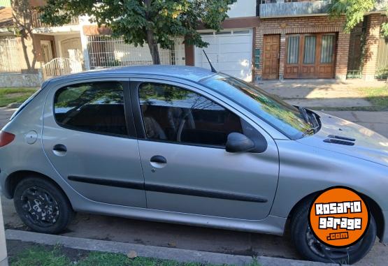 Autos - Peugeot 206 2011 Nafta 157000Km - En Venta