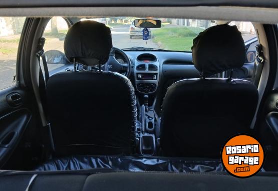 Autos - Peugeot 206 2011 Nafta 157000Km - En Venta