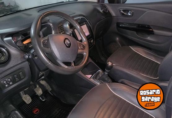 Autos - Renault captur intense 2018 Nafta 75000Km - En Venta