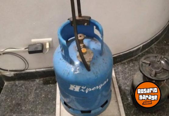 Hogar - Garrafa 10kg con pantalla con carro para transportar vence 2033 1 - En Venta