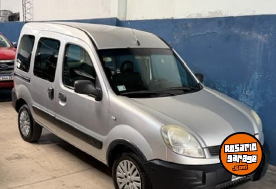 Utilitarios - Renault Kangoo 2011 GNC 140000Km - En Venta