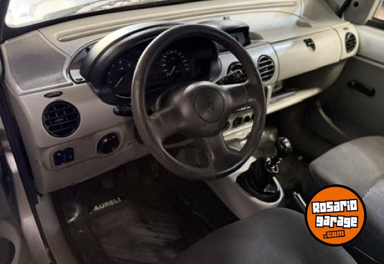 Utilitarios - Renault Kangoo 2011 GNC 140000Km - En Venta