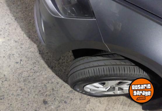 Autos - Volkswagen VIRTUS  1.6 MSI TRENDLINE 2019 GNC 95000Km - En Venta