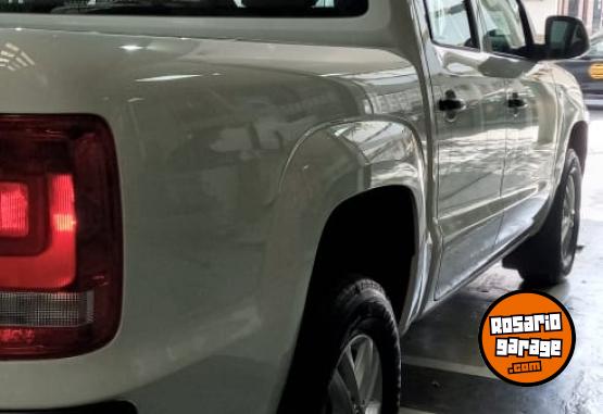Camionetas - Volkswagen AMAROK TRENDLINE 140CV 2. 2023 Diesel 14000Km - En Venta