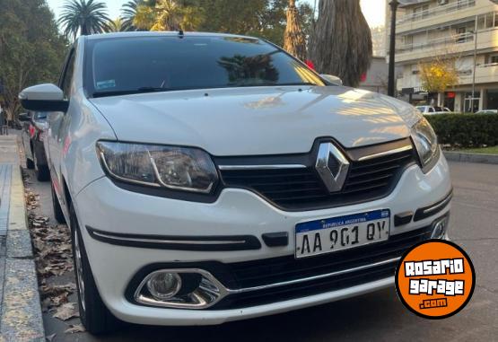 Autos - Renault LOGAN PRIVILEGE 2017 Nafta 75000Km - En Venta