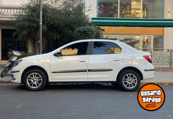 Autos - Renault LOGAN PRIVILEGE 2017 Nafta 75000Km - En Venta