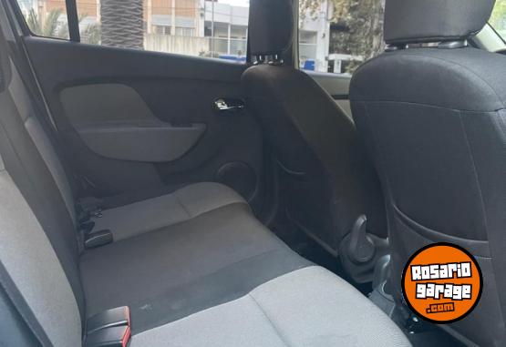Autos - Renault LOGAN PRIVILEGE 2017 Nafta 75000Km - En Venta