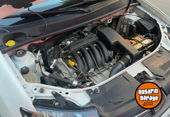 Autos - Renault LOGAN PRIVILEGE 2017 Nafta 75000Km - En Venta