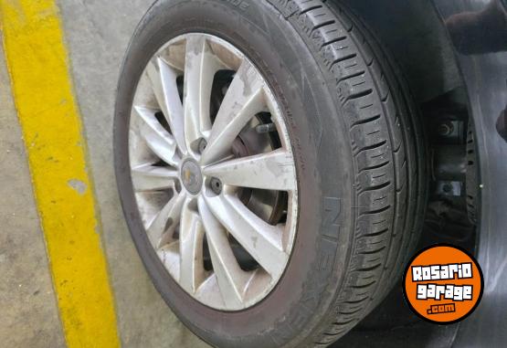 Autos - Volkswagen Fox 2013 Nafta 115700Km - En Venta