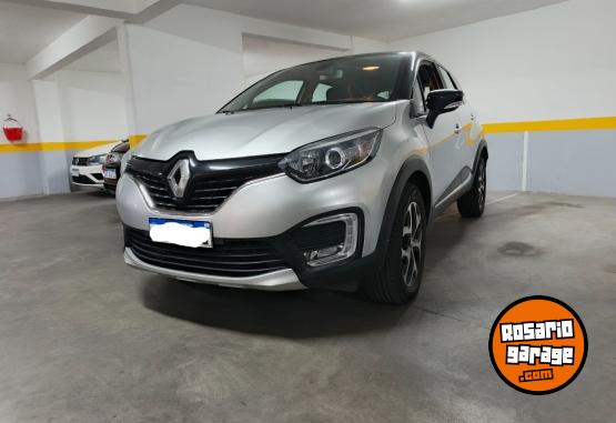 Autos - Renault Captur intense 2017 Nafta 133000Km - En Venta