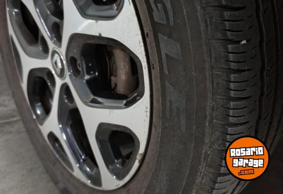 Autos - Renault Captur intense 2017 Nafta 133000Km - En Venta