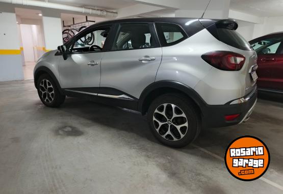 Autos - Renault Captur intense 2017 Nafta 133000Km - En Venta