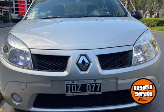 Autos - Renault SANDERO 2010 Nafta 129000Km - En Venta
